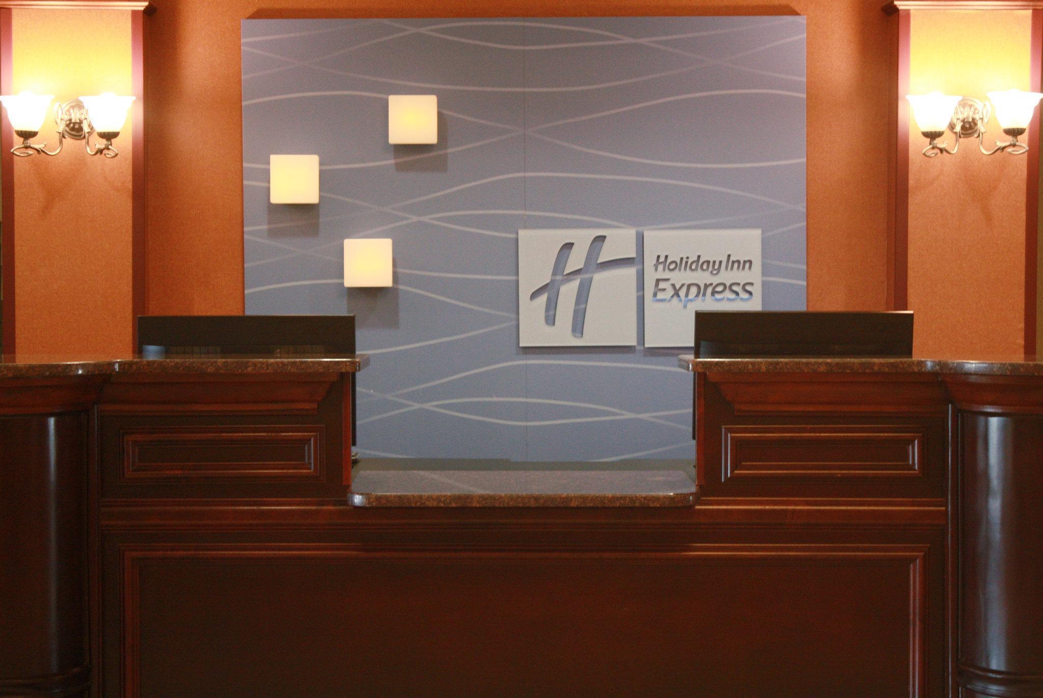 Holiday Inn Express - Spring Hill By Ihg Esterno foto