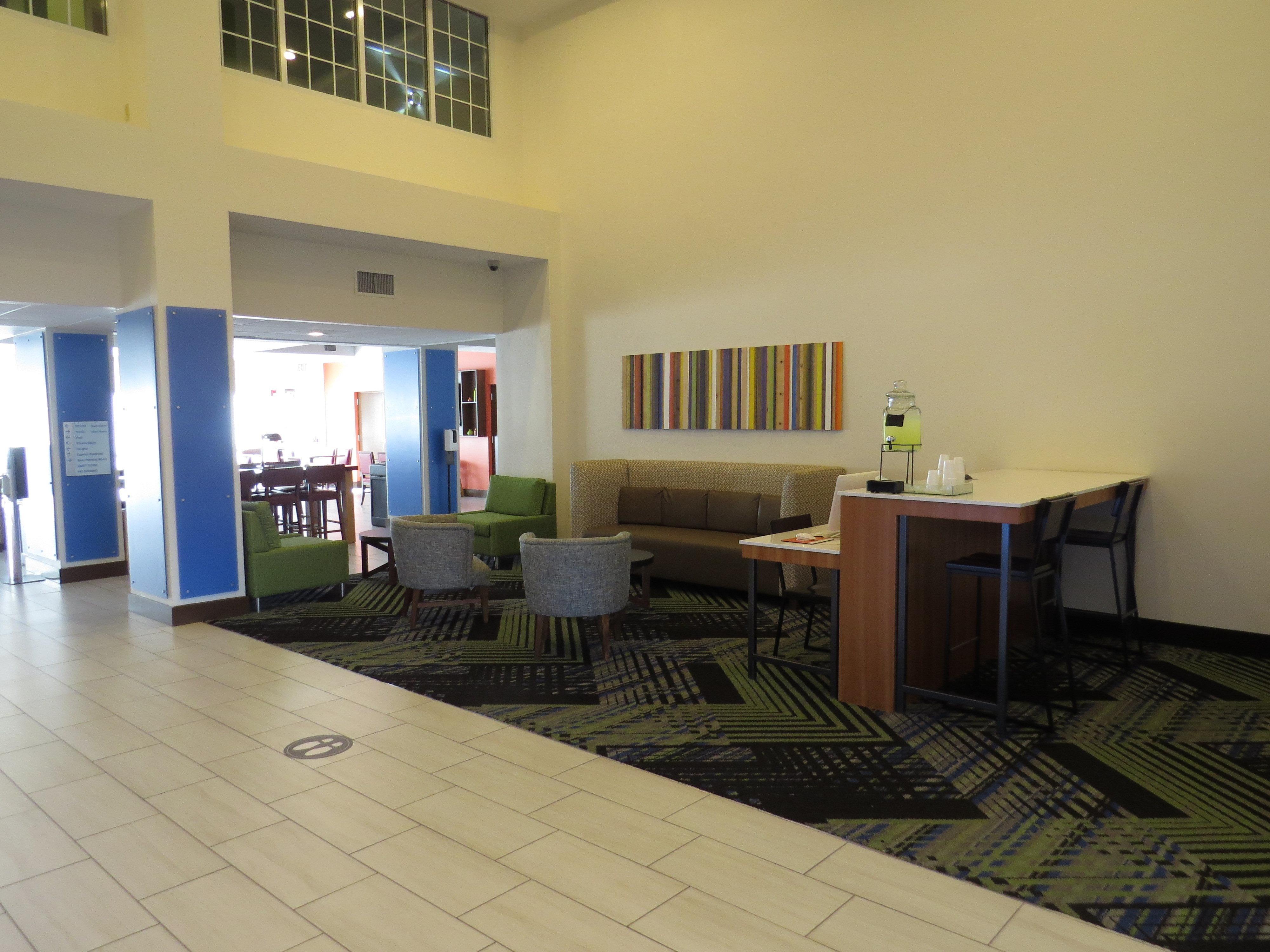 Holiday Inn Express - Spring Hill By Ihg Esterno foto