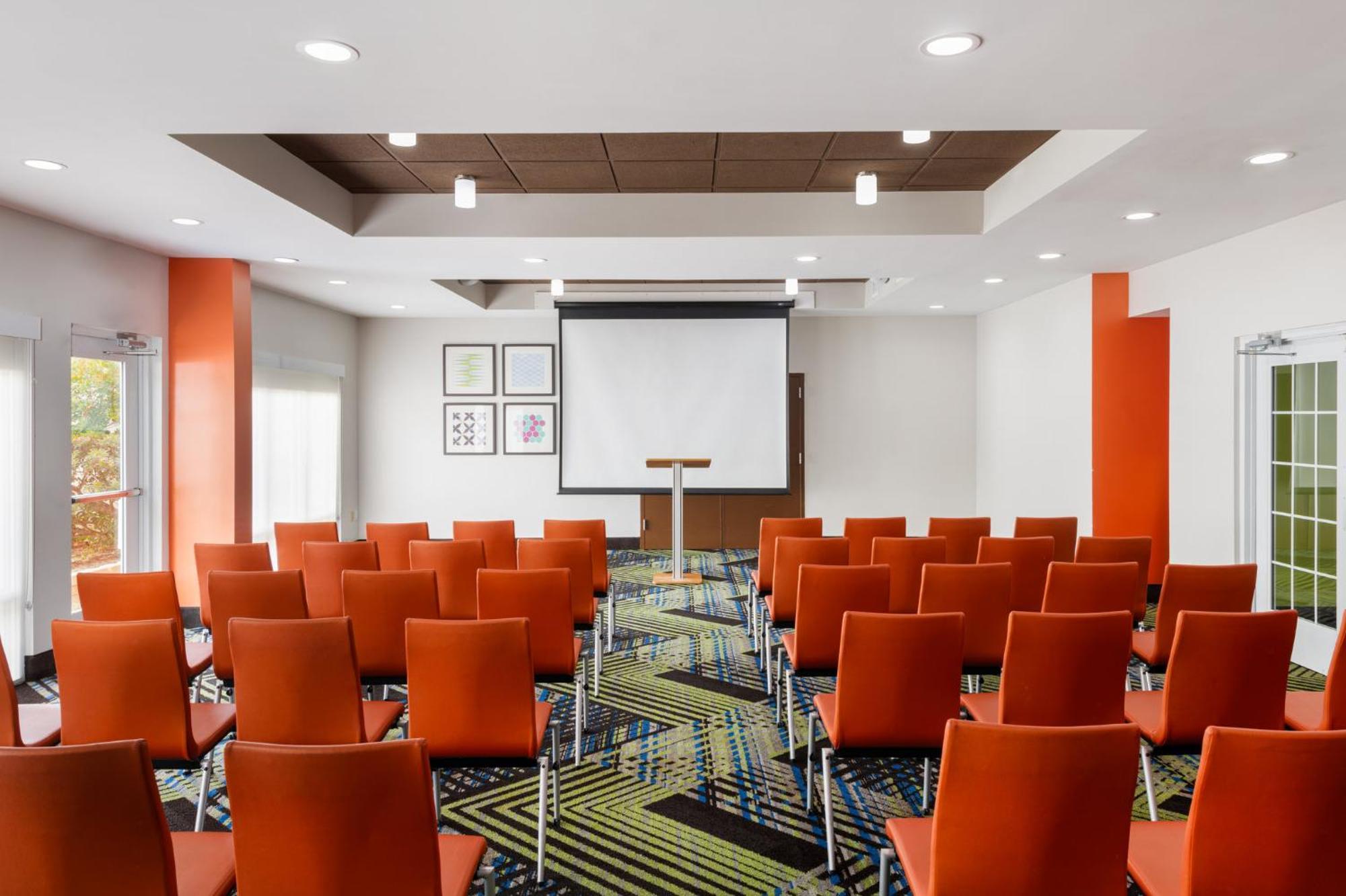 Holiday Inn Express - Spring Hill By Ihg Esterno foto
