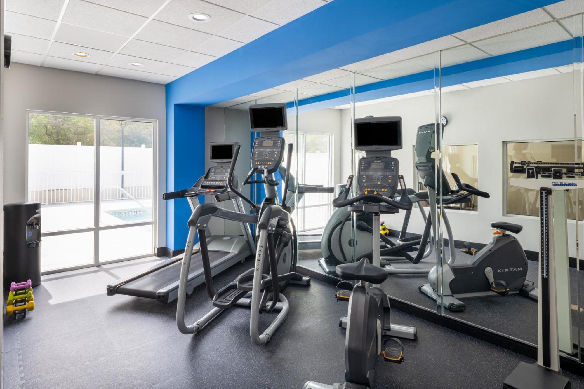 Holiday Inn Express - Spring Hill By Ihg Esterno foto