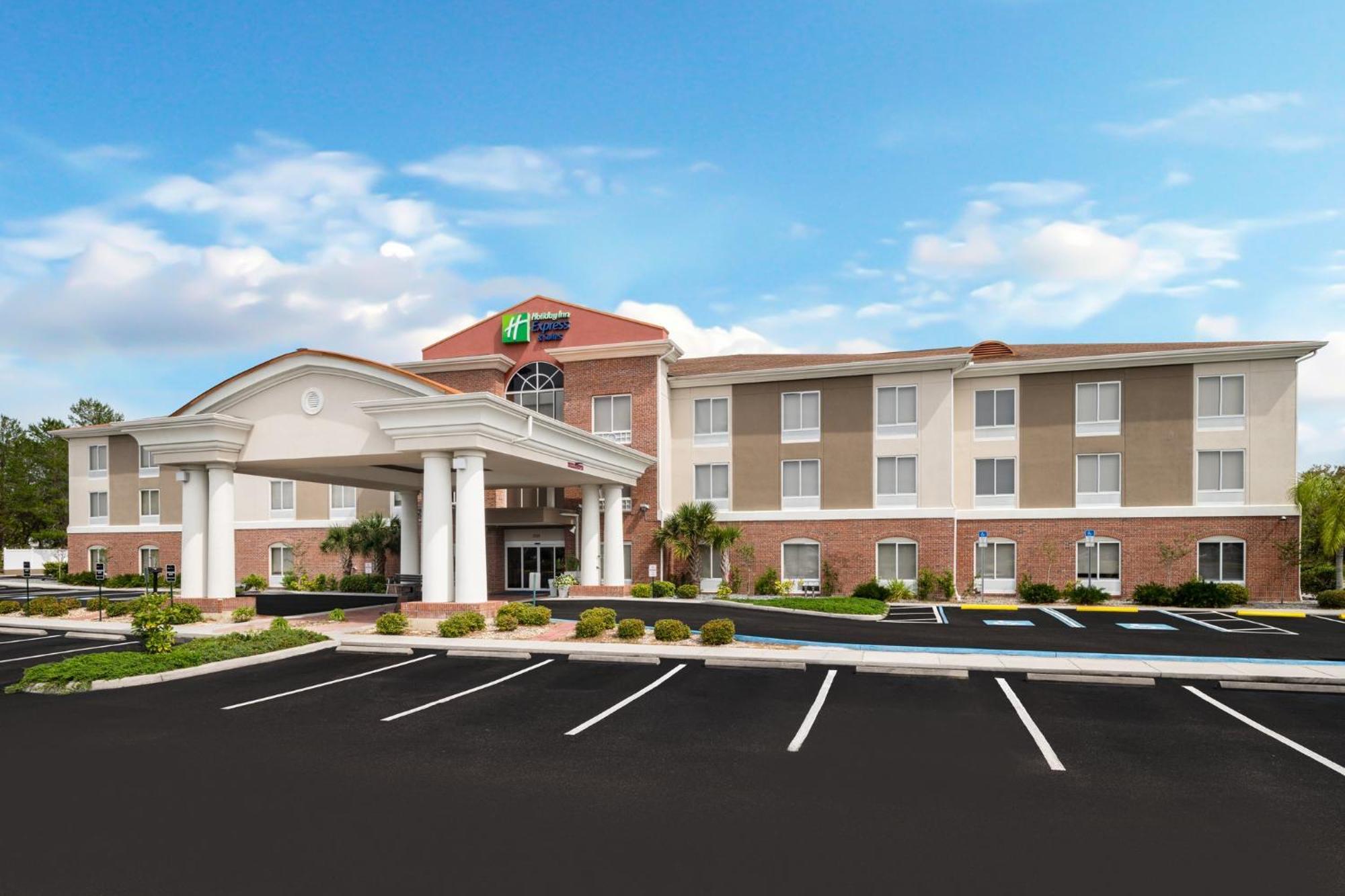 Holiday Inn Express - Spring Hill By Ihg Esterno foto