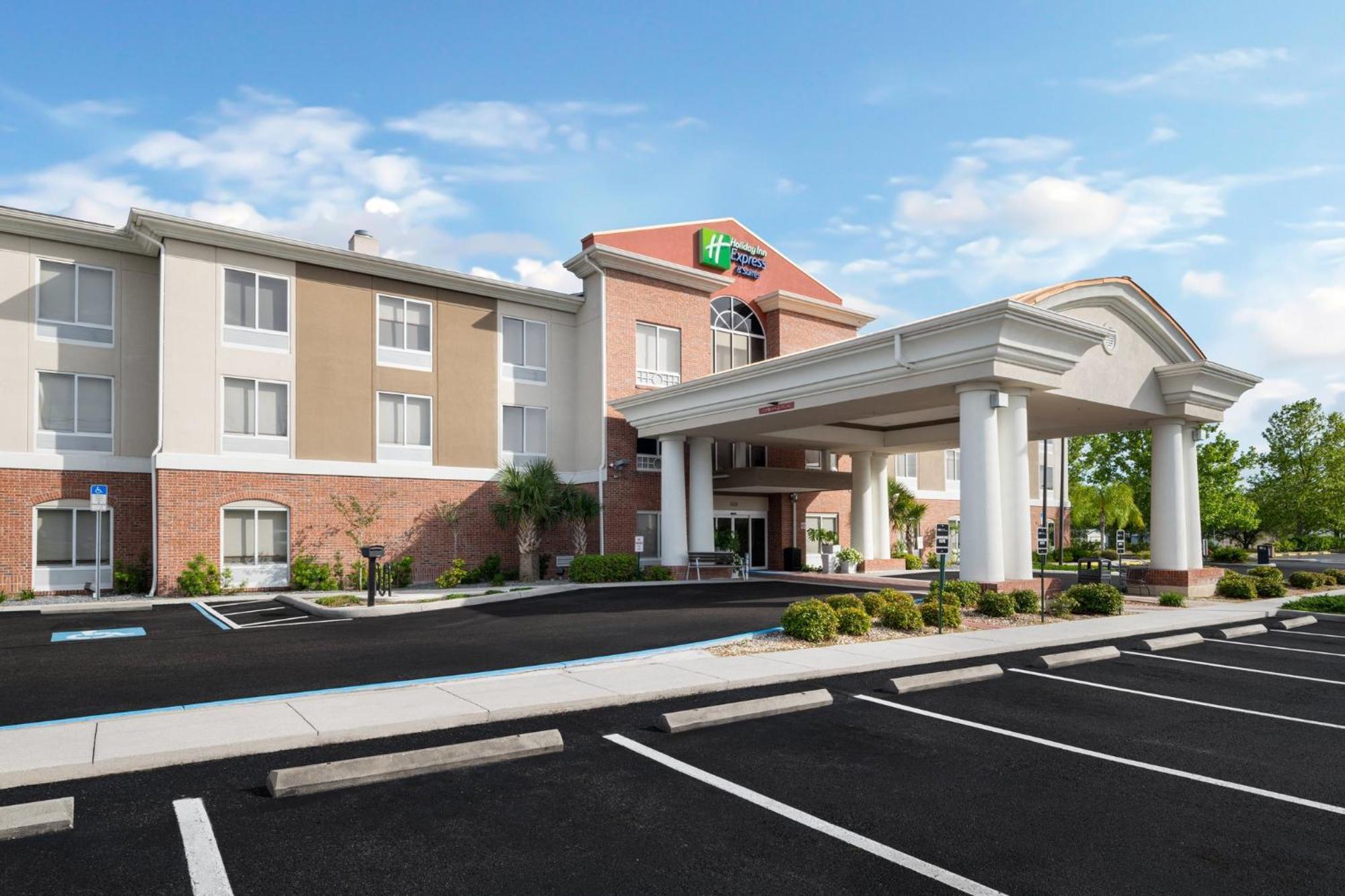 Holiday Inn Express - Spring Hill By Ihg Esterno foto